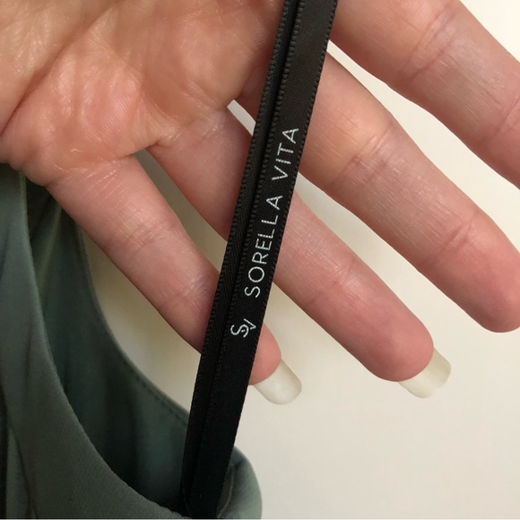 Sorella Vita size AU18 dusty green bridesmaids dress - Picture 6 of 7